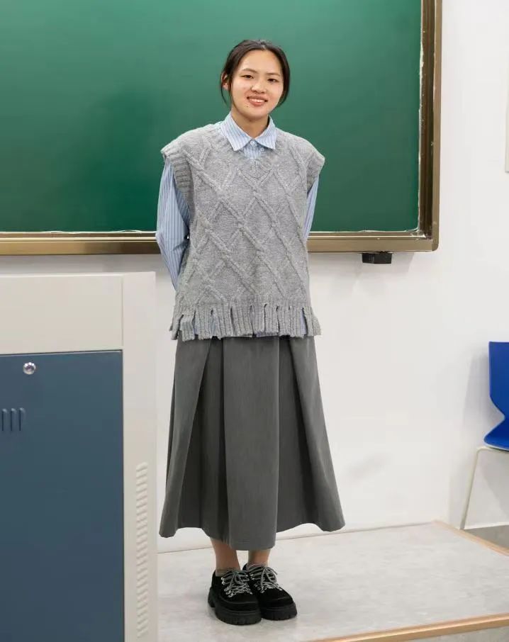 C831